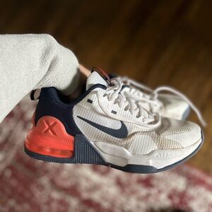 Nike Air Max - Men’s 7
